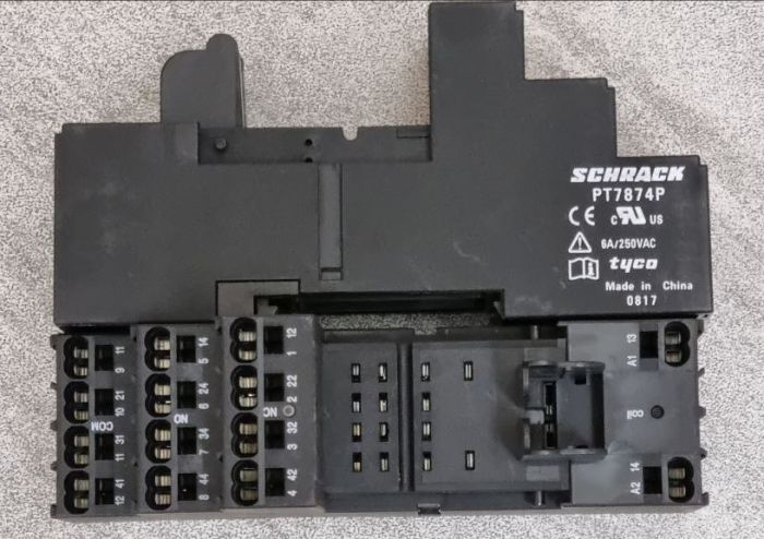 Зажим для реле типа PT5 с безвинтовыми клеммами