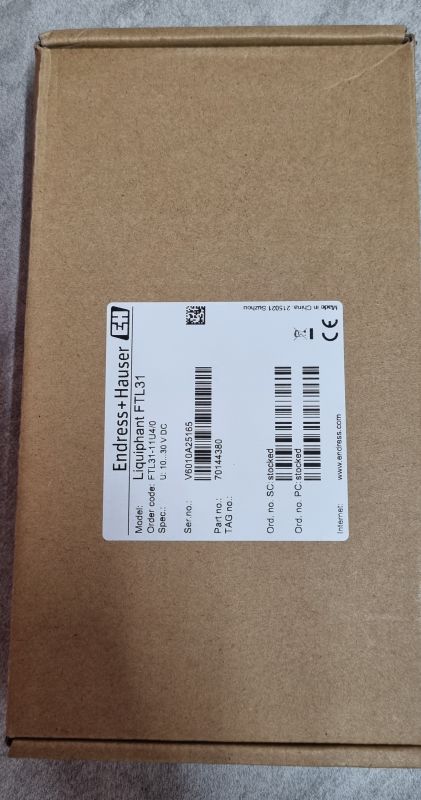 Вибрационный датчик предельного уровня Liquiphant FTL31